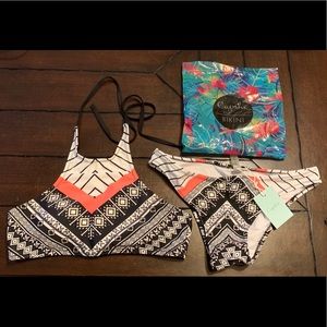Cupshe high neck bikini